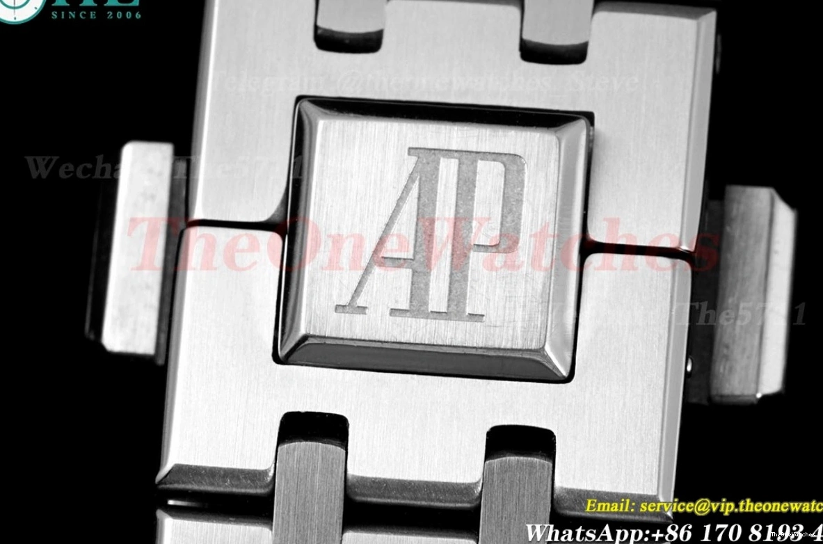 Swiss 33mm SS SS Quartz Black Ladies Oak Dial 8F Royal 0227